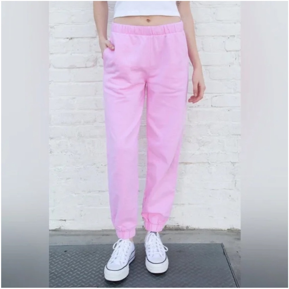 Brandy Melville bubblegum Pink Rosa Sweatpants